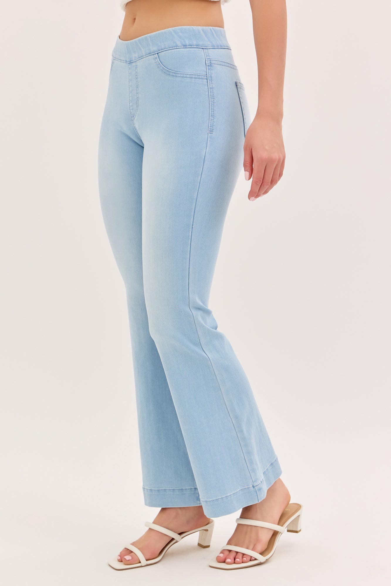 30" Inseam Mid Rise Flare Jegging