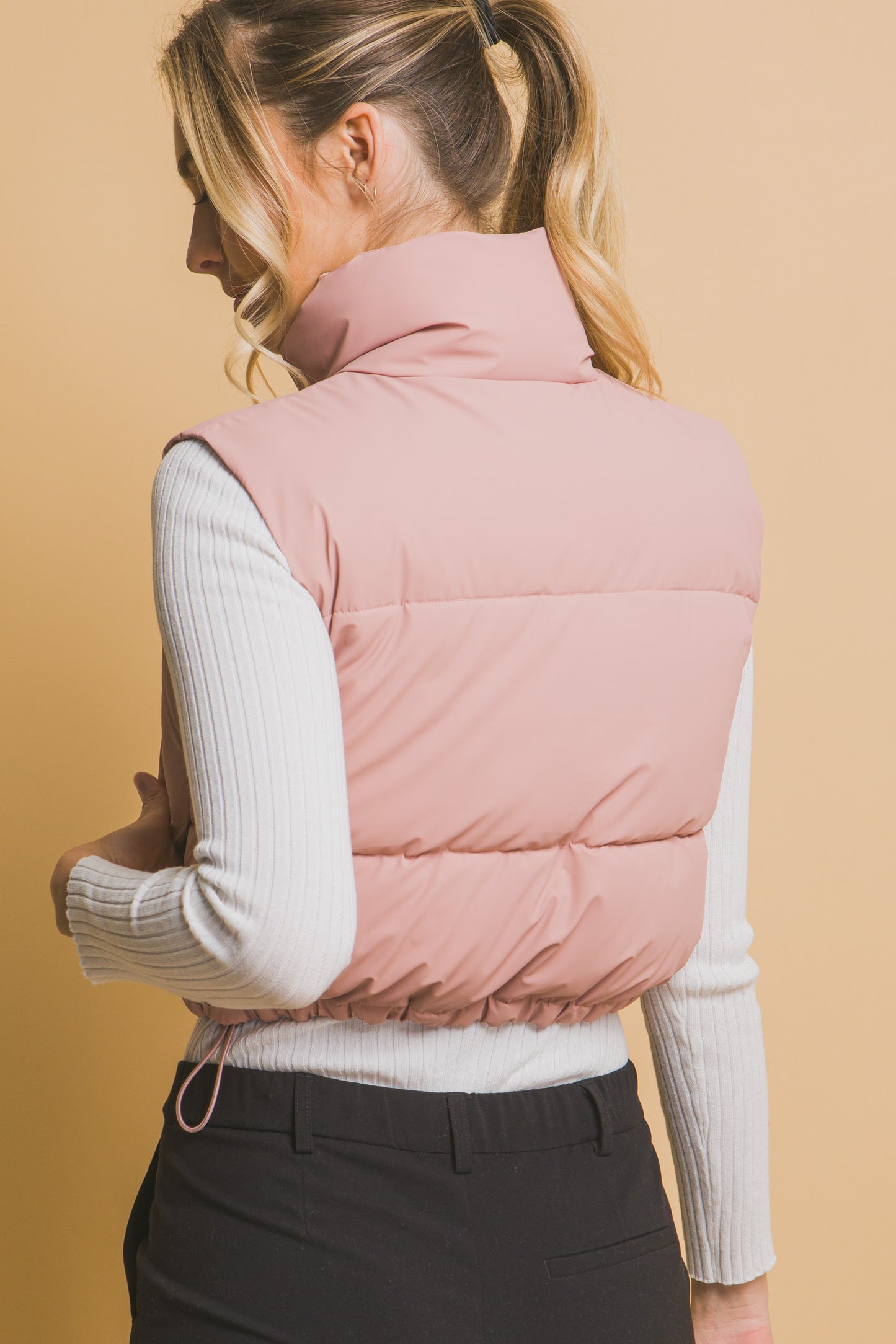 Cropped Puffer Vest With Pockets